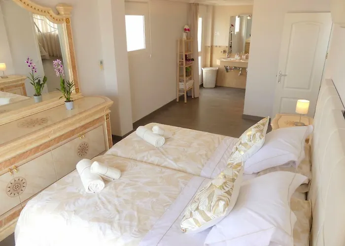 Duplex La Carihuela 1ª Linea De Playa Costa Del Sol Апартаменты *